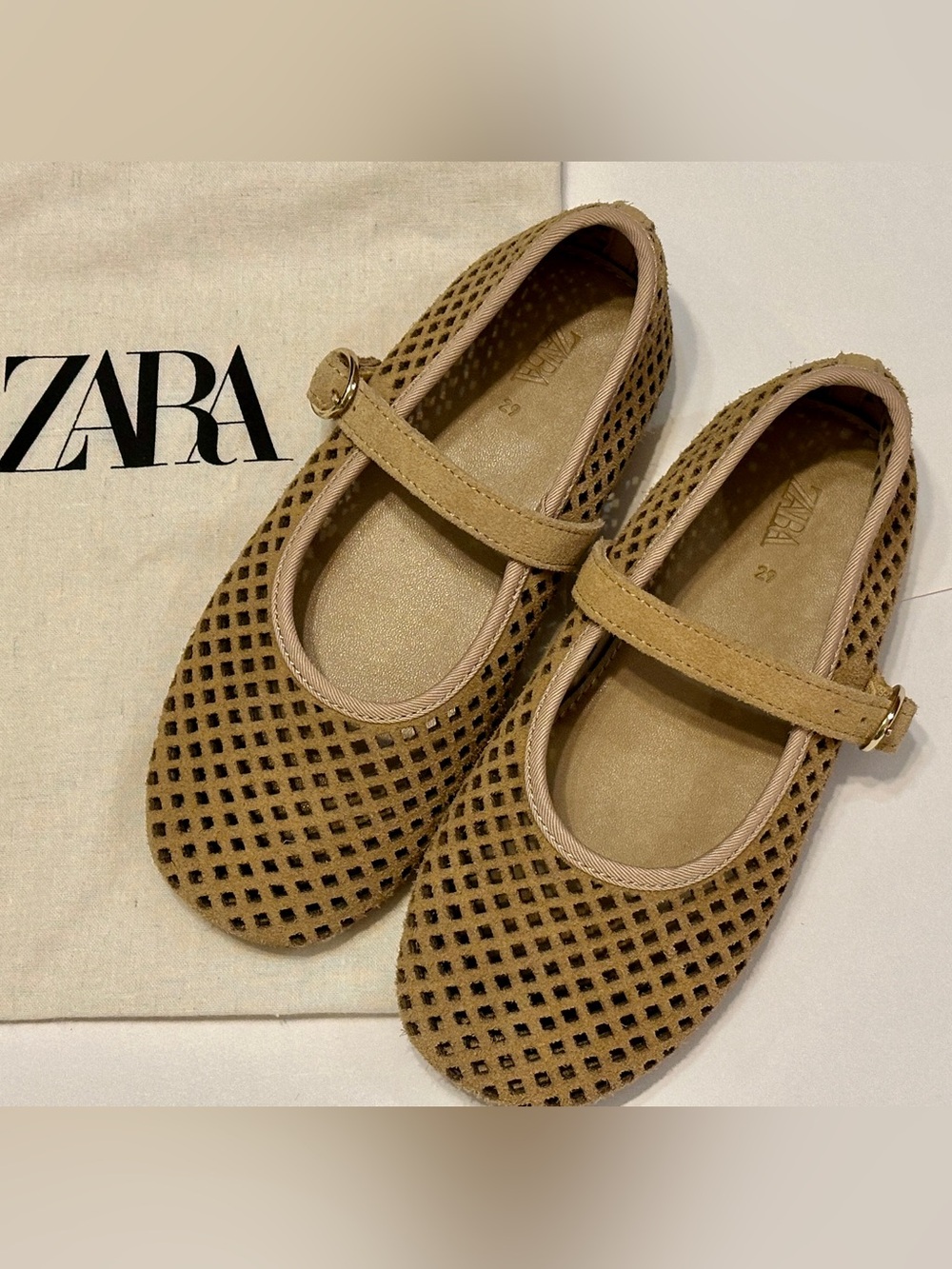 EUC ZARA Girls Tan Ballet Flats in Size 12 - Picture 2 of 7